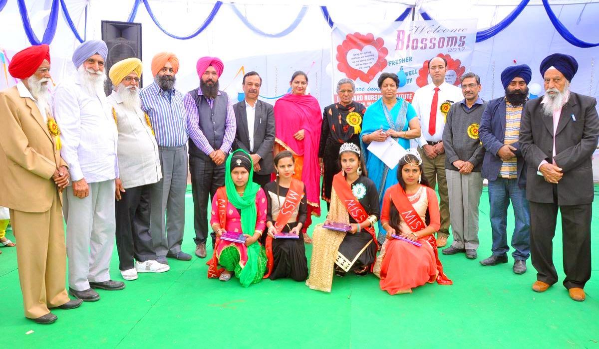 Photo Gallery Developed By Sanjivani Solutions