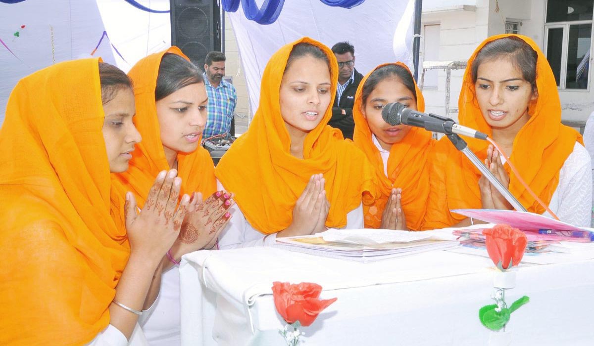 Photo Gallery Developed By Sanjivani Solutions