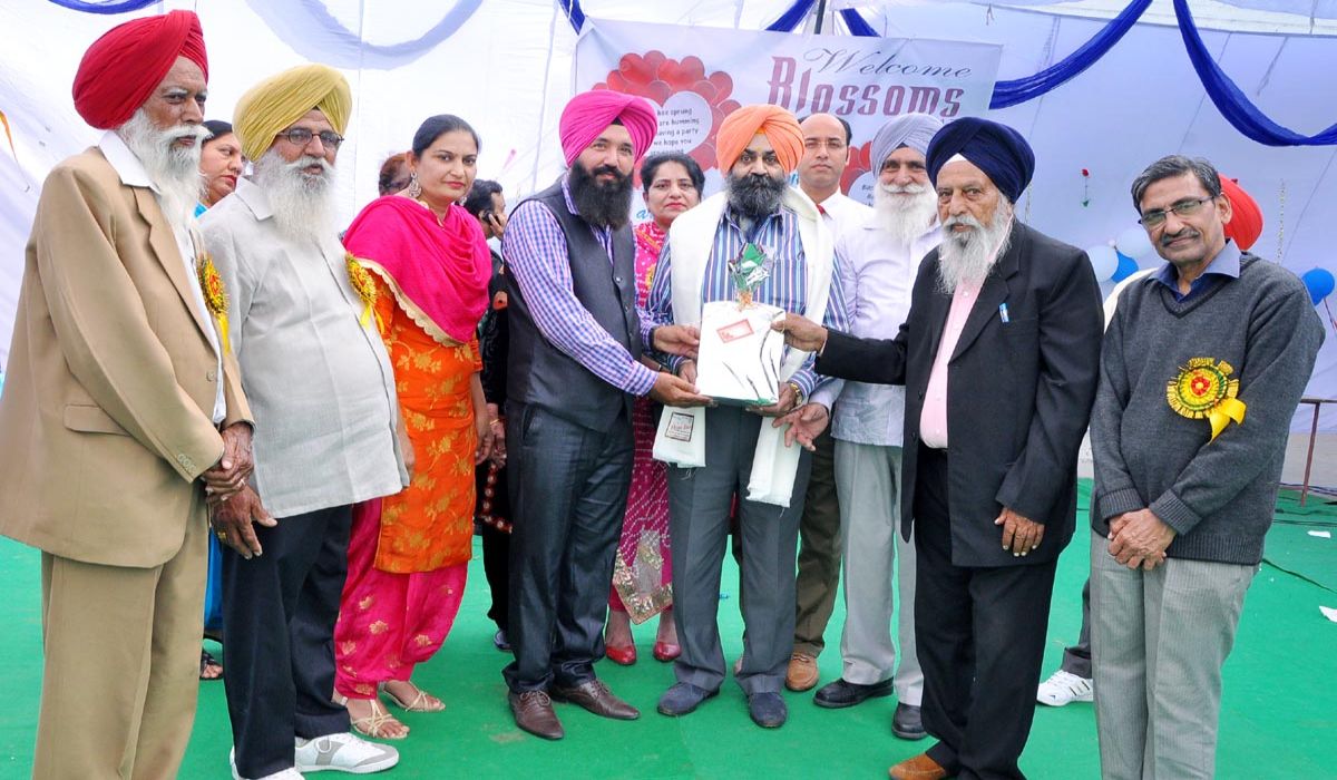 Photo Gallery Developed By Sanjivani Solutions